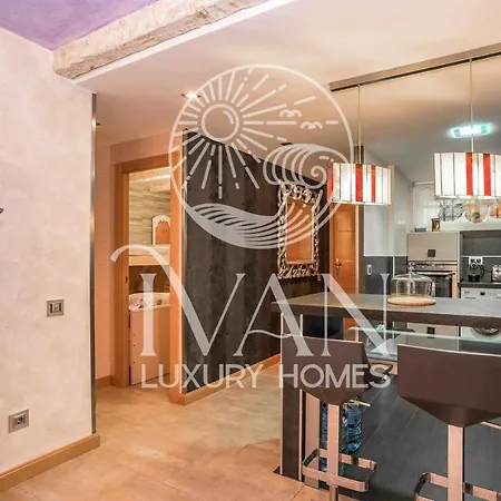 Apartment Casa Vintage Ivan Luxury Homes 1ªpta Frontal 1ªlinea